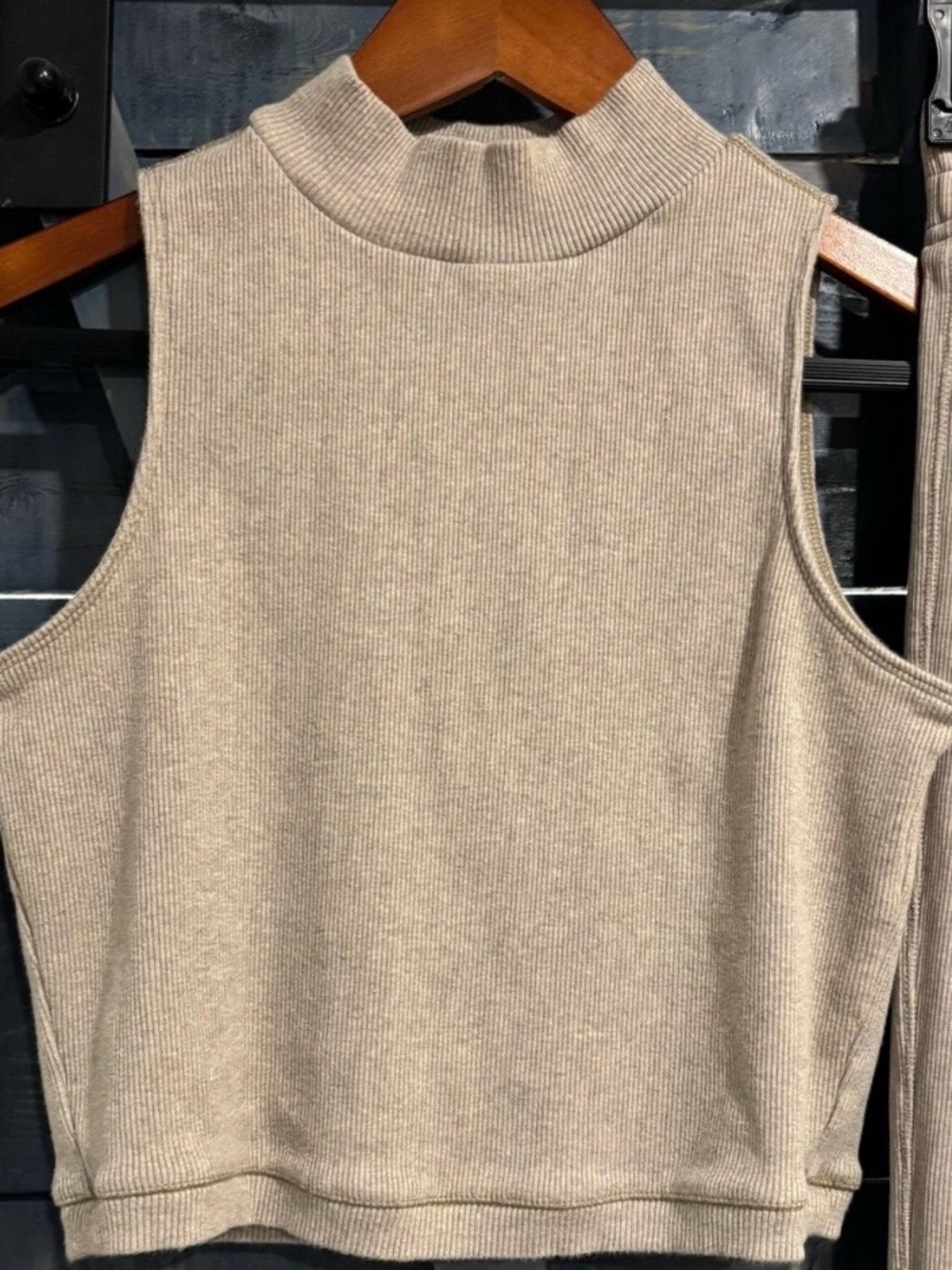 Everlane Organic Cotton Cropped Top